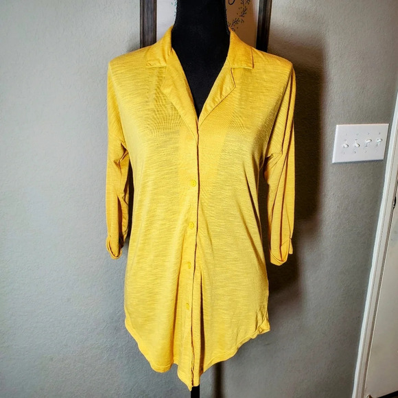 Paper + Tee Women's Size Medium Mustard Yellow Buttondown Lace Blouse - Picture 4 of 13